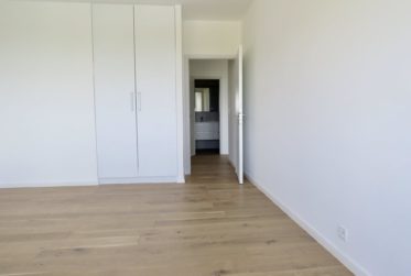 Bel appartement rénové, vue lac