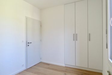 Bel appartement rénové, vue lac