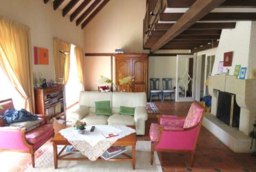 Charmante maison villageoise, en bordure de zone agricole !