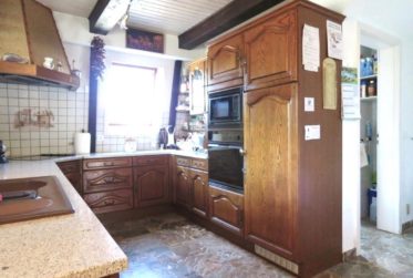 Villa individuelle avec haut potentiel et terrain de 1'095 m2 !