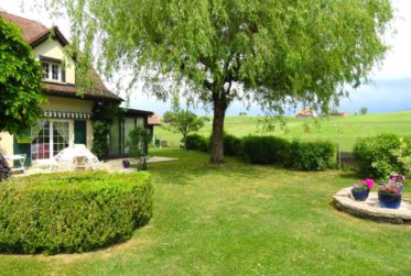 Charmante maison villageoise, en bordure de zone agricole !