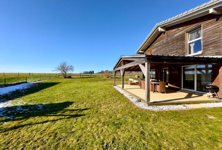 Villa individuelle avec grand terrain plat de 958 m2