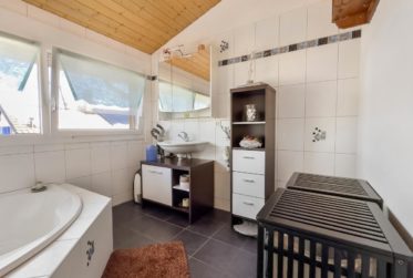 Villa individuelle avec grand terrain plat de 958 m2