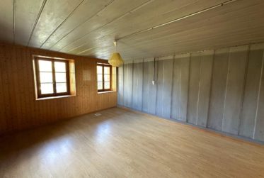 Ferme villageoise - Parcelle de 2'578 m2 en zone village !