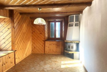 Ferme villageoise - Parcelle de 2'578 m2 en zone village !