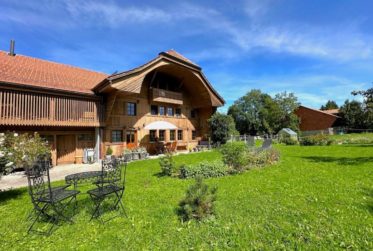 Ferme rénovée avec panorama exceptionnel sur les Préalpes !