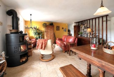 Authentique propriété villageoise au fort potentiel