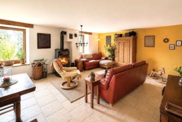 Magnifique ferme villageoise de 8.5 pièces, au fort potentiel
