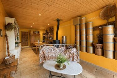 Magnifique ferme villageoise de 8.5 pièces, au fort potentiel